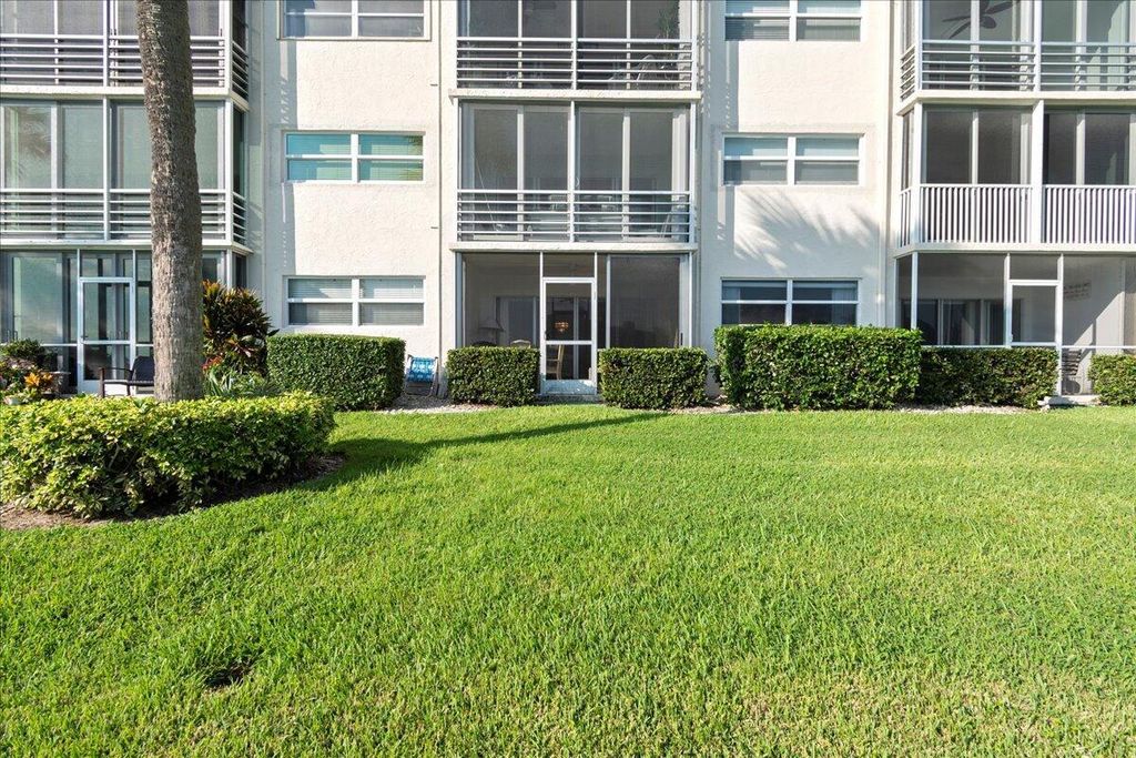 Photo of 20 Yacht Club Drive #B104, North Palm Beach, FL 33408 (MLS # R11016461)