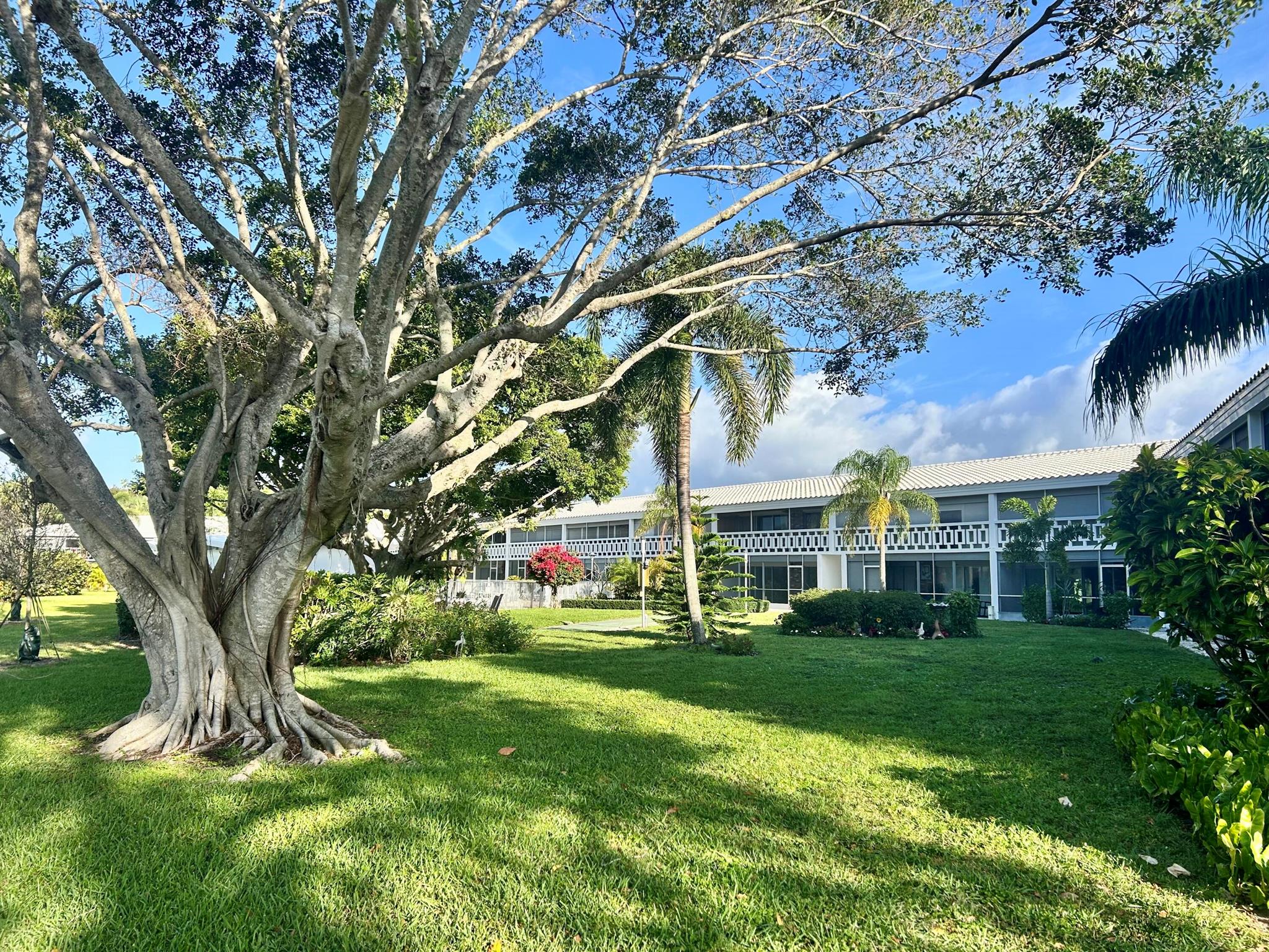PRIME Tequesta Location!! Water, and basic cable included. Kitchen Cabinets new as of April 2025. Beautiful 2/2 condo just steps away from charming shops, cozy cafes, a local pub, and state-of-the-art Tequesta Recreation Center. This unit has been upgraded with fresh paint, laminate floors, impact windows, updated appliances, and modernized bathrooms. Additional features include a screened patio that offers serene pool views. This boutique condo building is perfectly situated just minutes from stunning beaches and the Intracoastal Waterway, offering the ultimate Florida lifestyle!