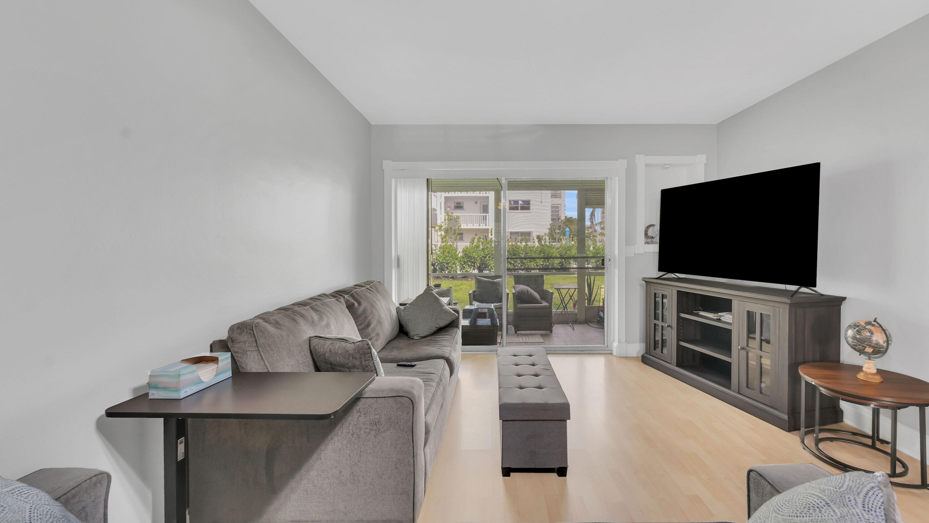 LAKESHORE LODGE CO-OP - Residential