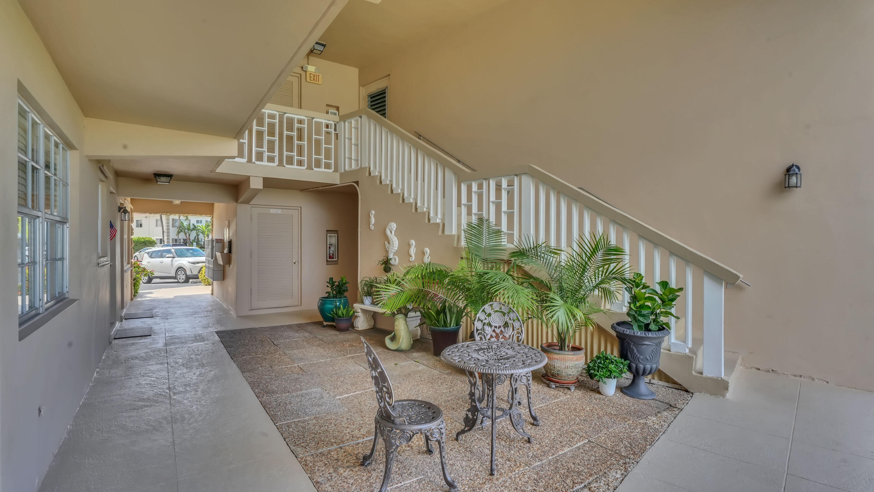 LAKESHORE LODGE CO-OP - Residential