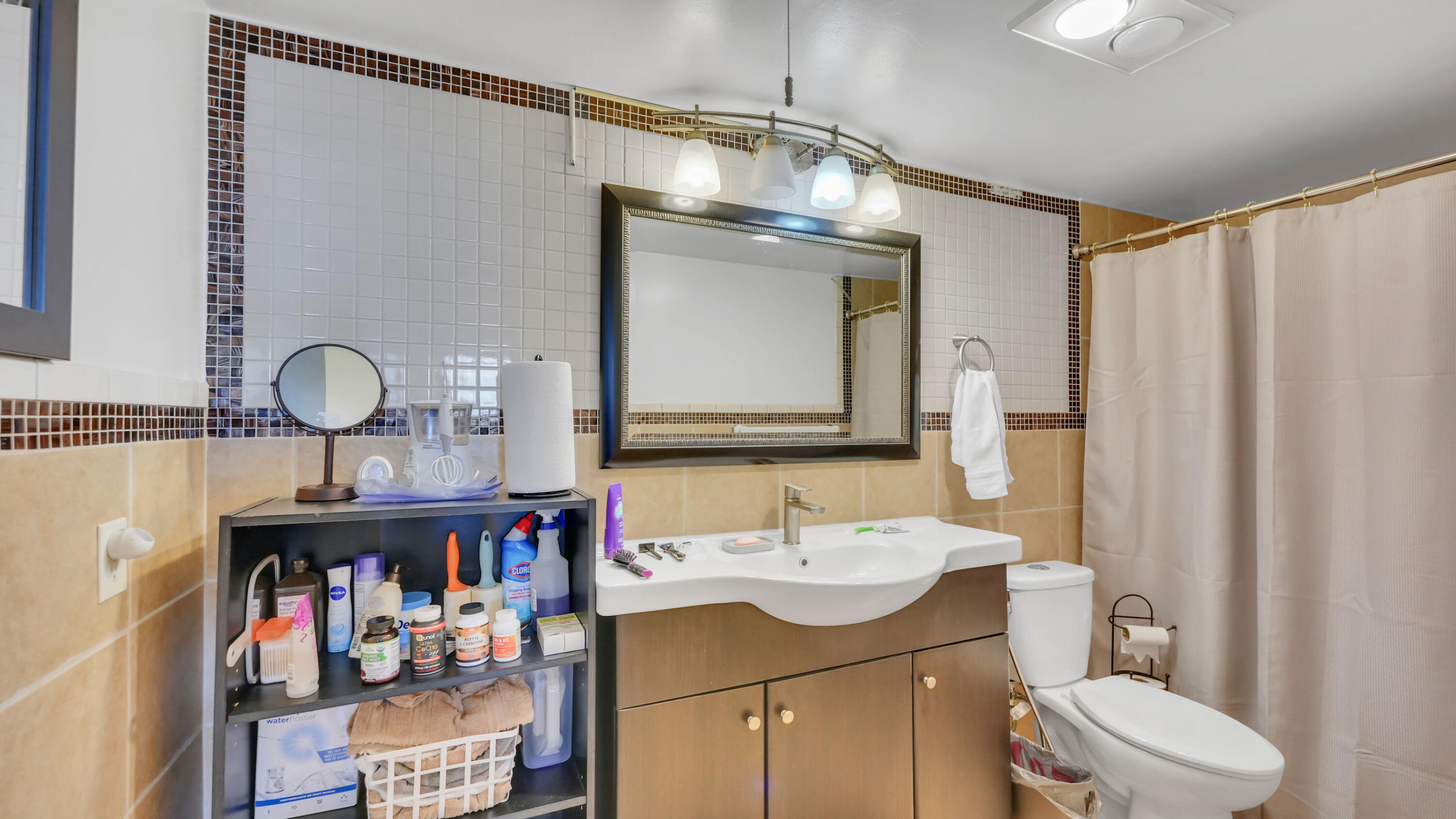 LAKESHORE LODGE CO-OP - Residential