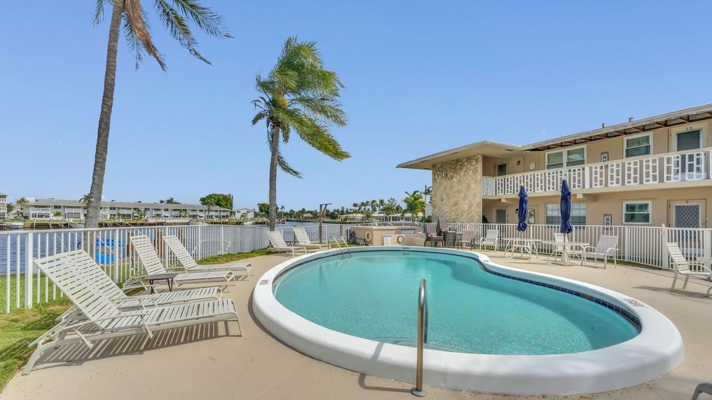 Photo of 298 SE 6th Avenue #2, Pompano Beach, FL 33060 (MLS # B26016928)