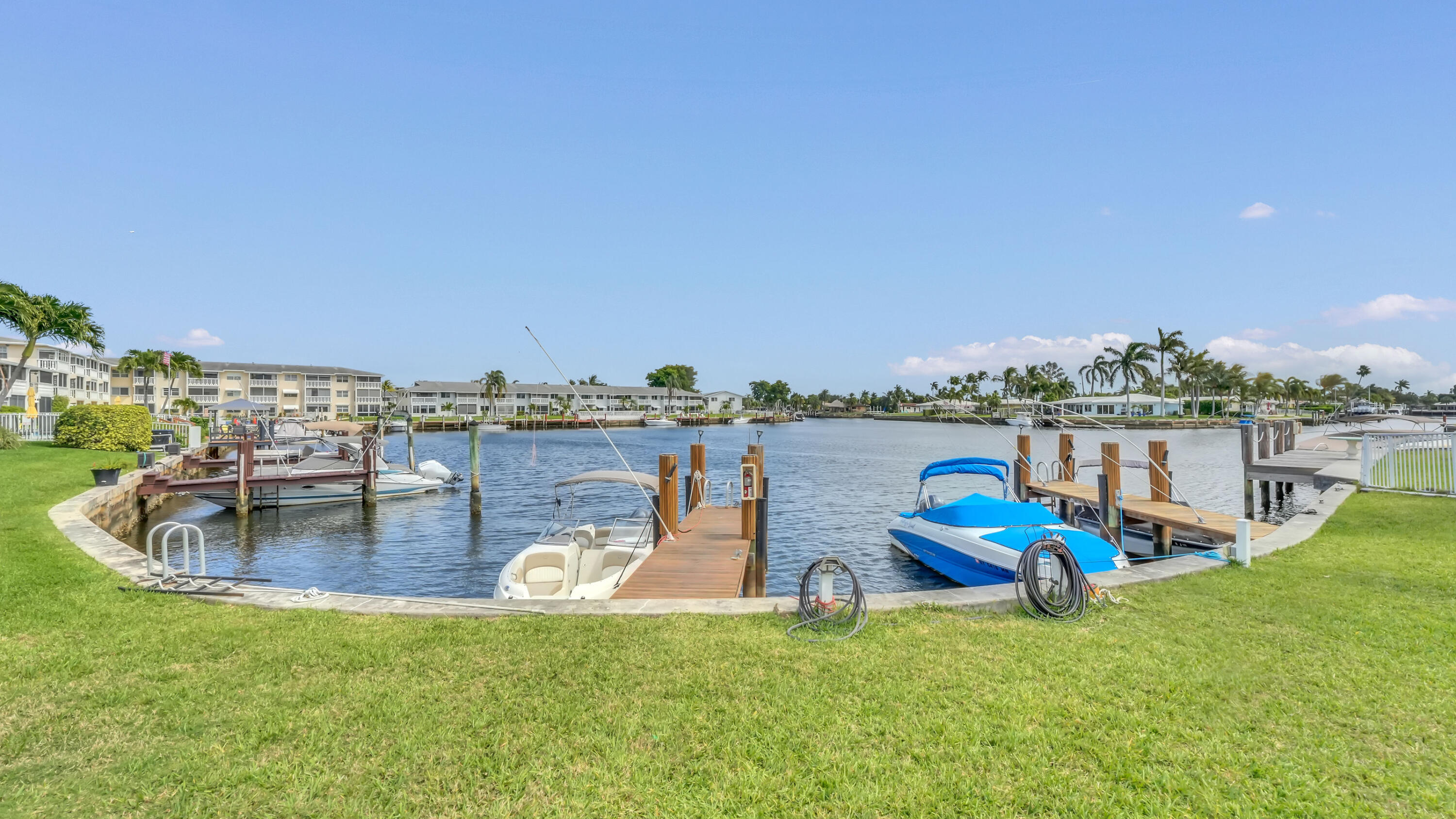 LAKESHORE LODGE CO-OP - Residential