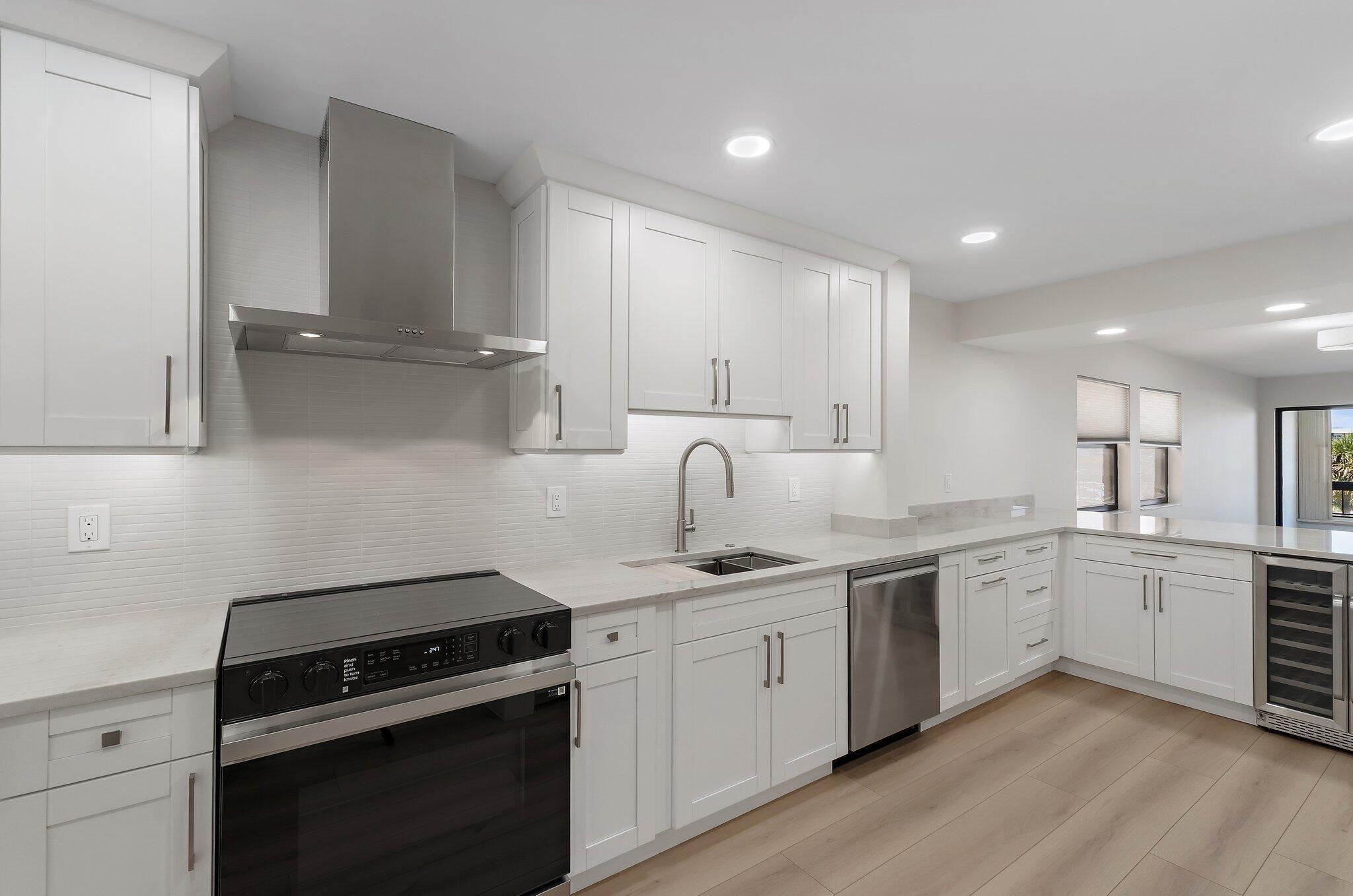 Properties 1030 Us Highway One 304