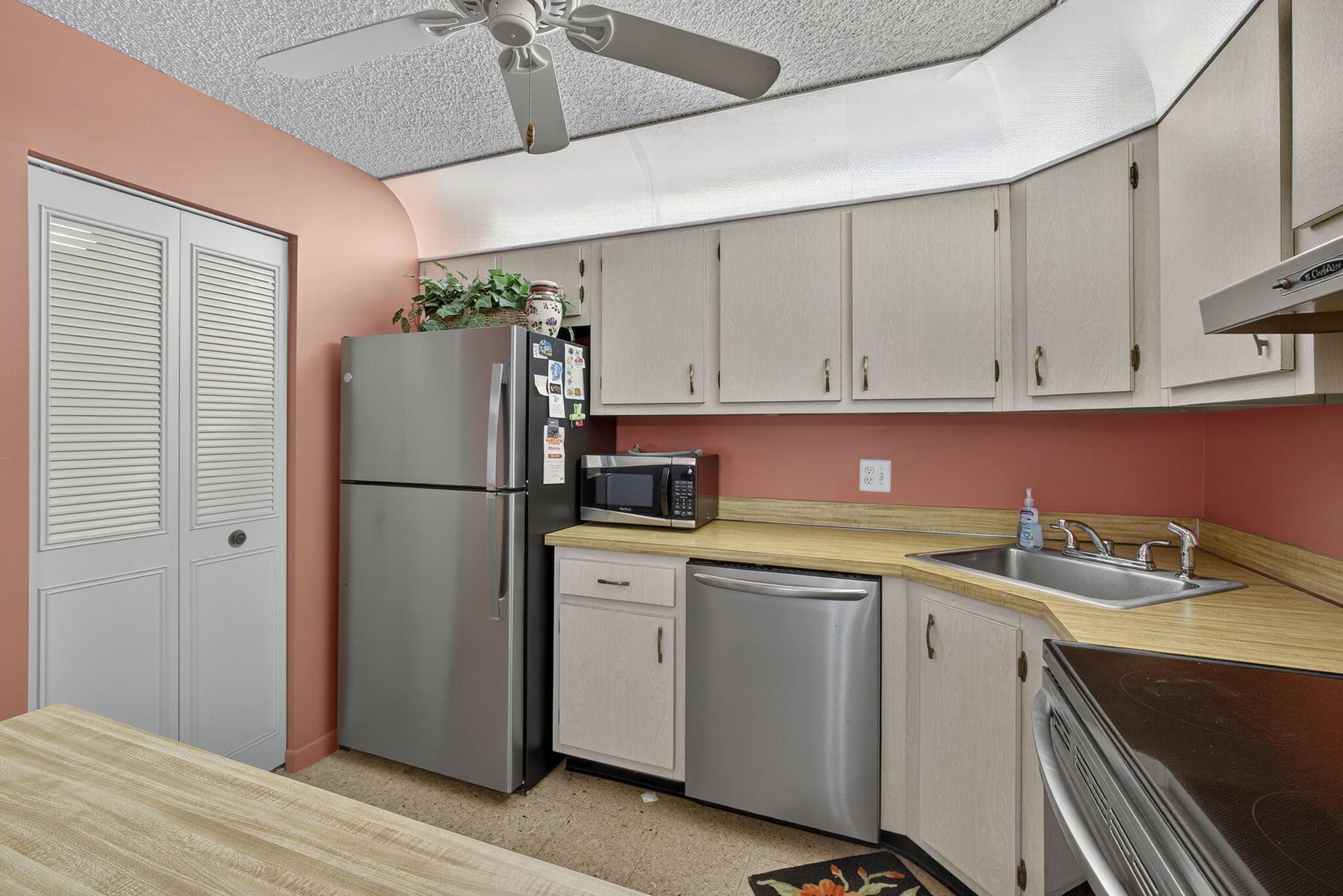 PINE RIDGE IV CONDO - Residential