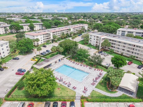 Tiny photo for 2505 Antigua Terrace #E3, Coconut Creek, FL 33066 (MLS # R11169754)