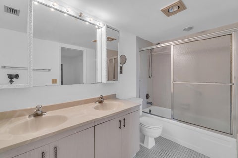 Tiny photo for 2505 Antigua Terrace #E3, Coconut Creek, FL 33066 (MLS # R11169754)