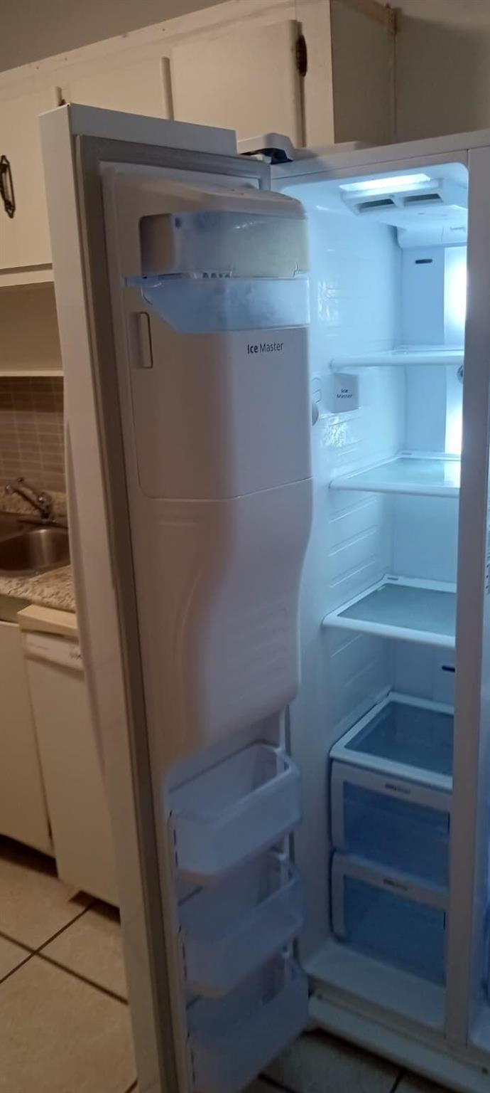 PALM BEACH VILLAS II - Residential