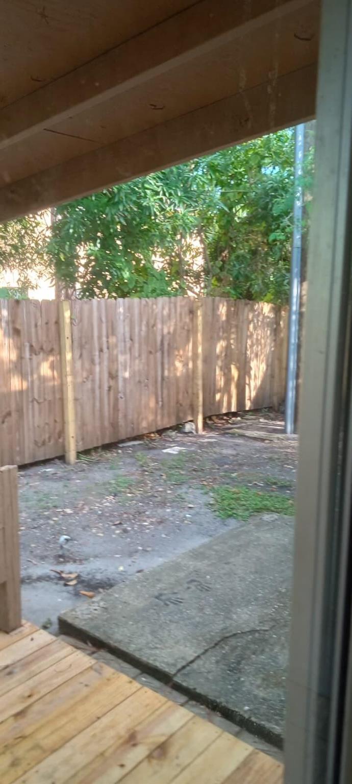 PALM BEACH VILLAS II - Residential