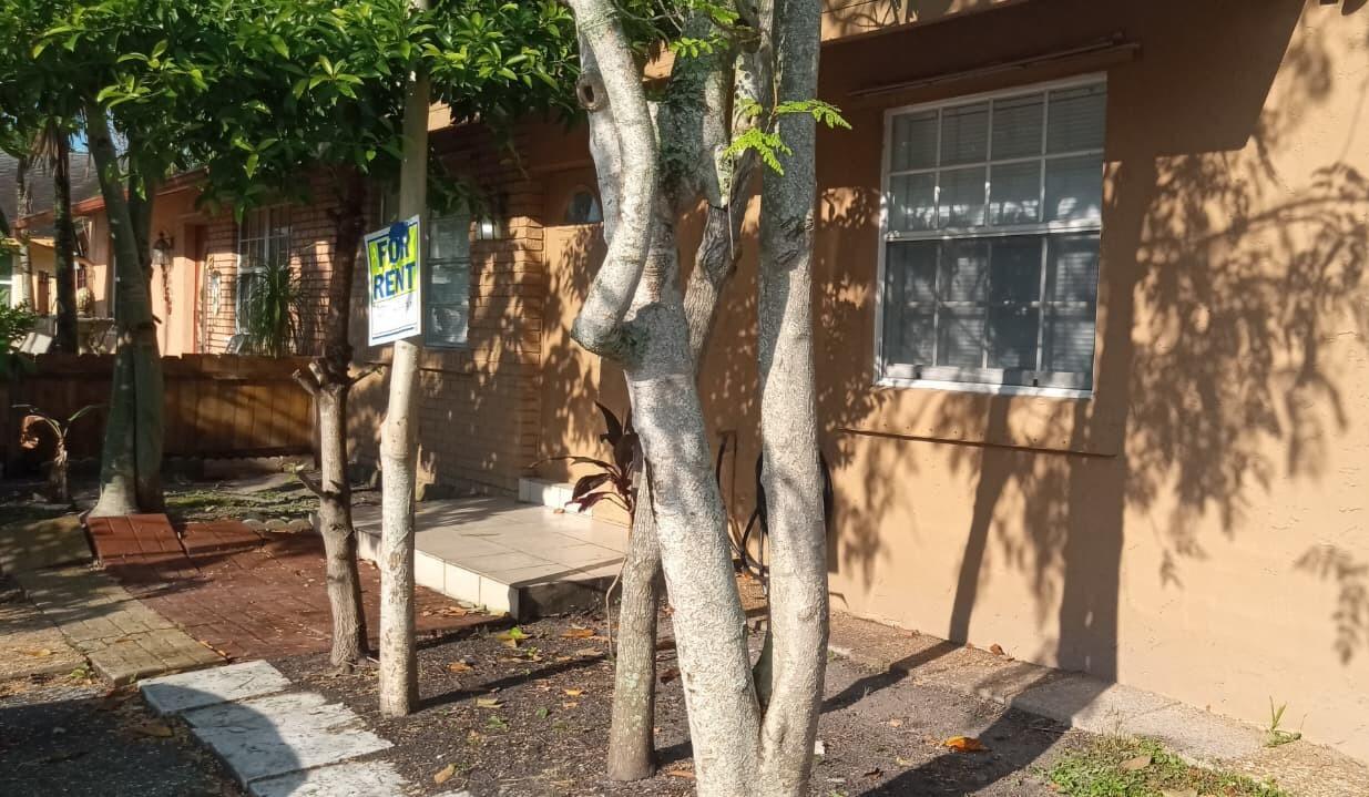 No Homeowners Association!!!!!! Beautiful 3 bedroom 2 bathroom Villa, tile throughout the house. Close to major Highways, stores and beaches. NO HOA, NO Restrictions. Fruit trees in the back and front yard. Currently has tenants in place on a month to month rental agreement. Monthly rent collected is $2,400.00