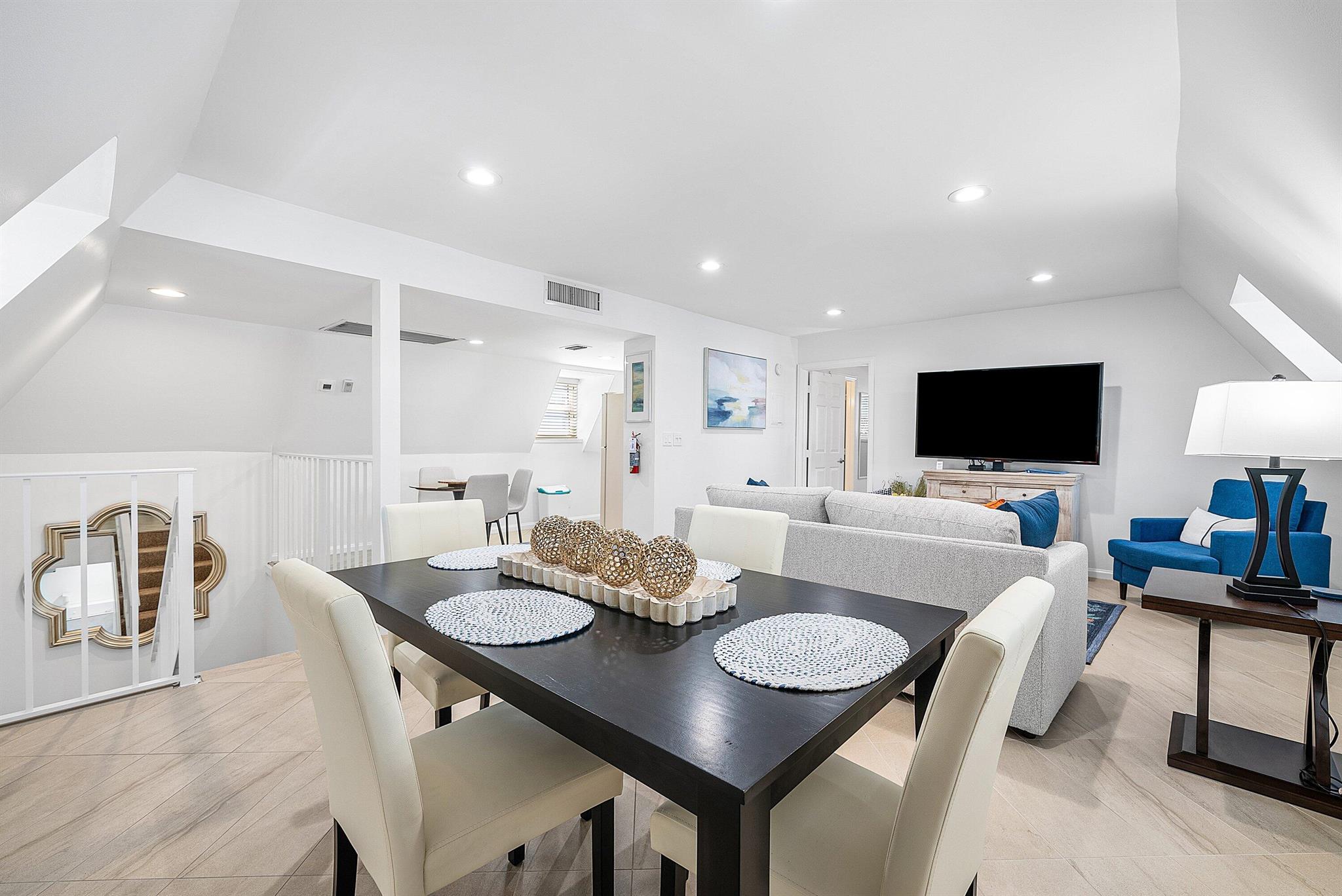 BERMUDA HIGH WEST - Residential