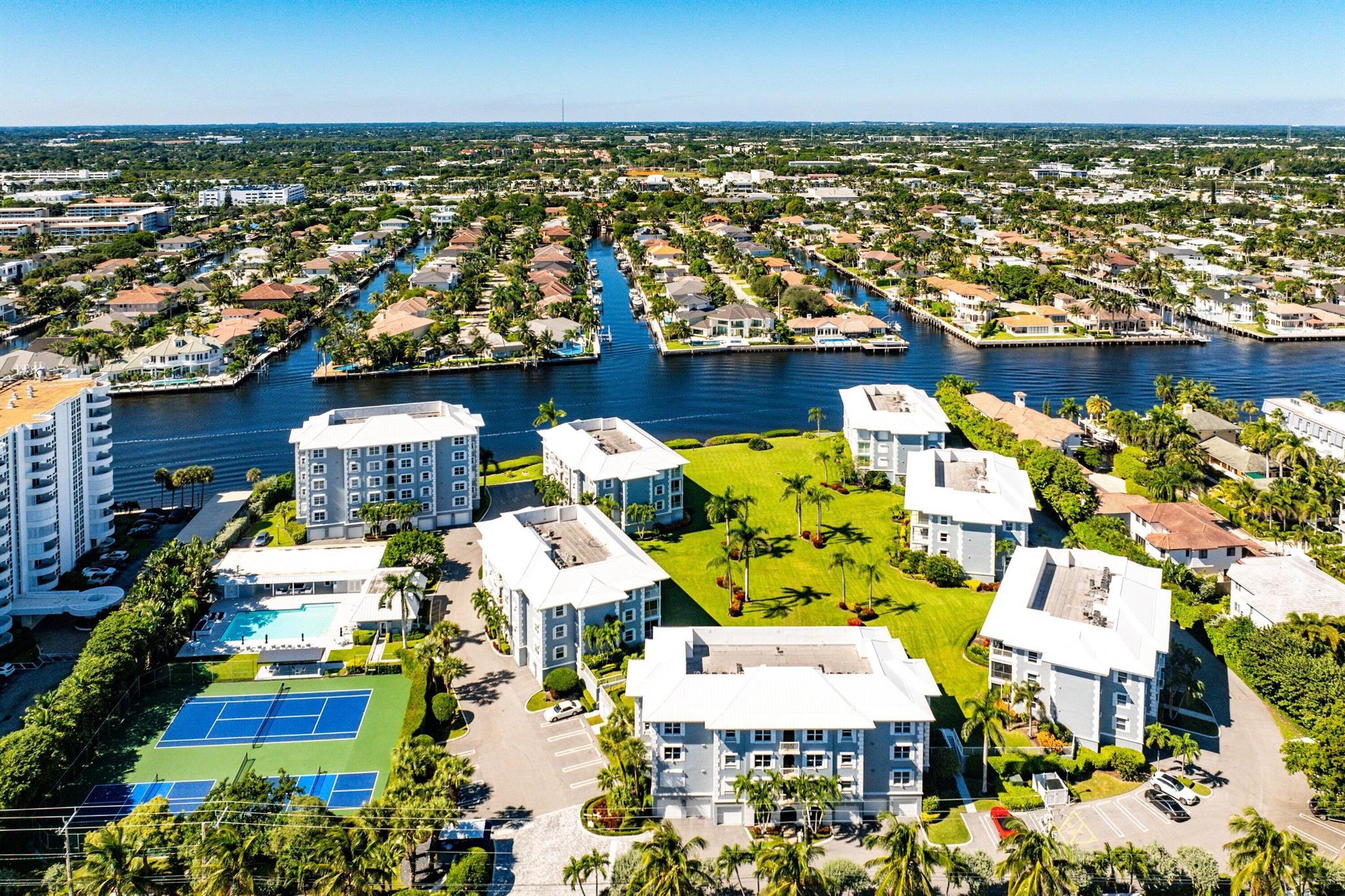 BERMUDA HIGH WEST - Residential