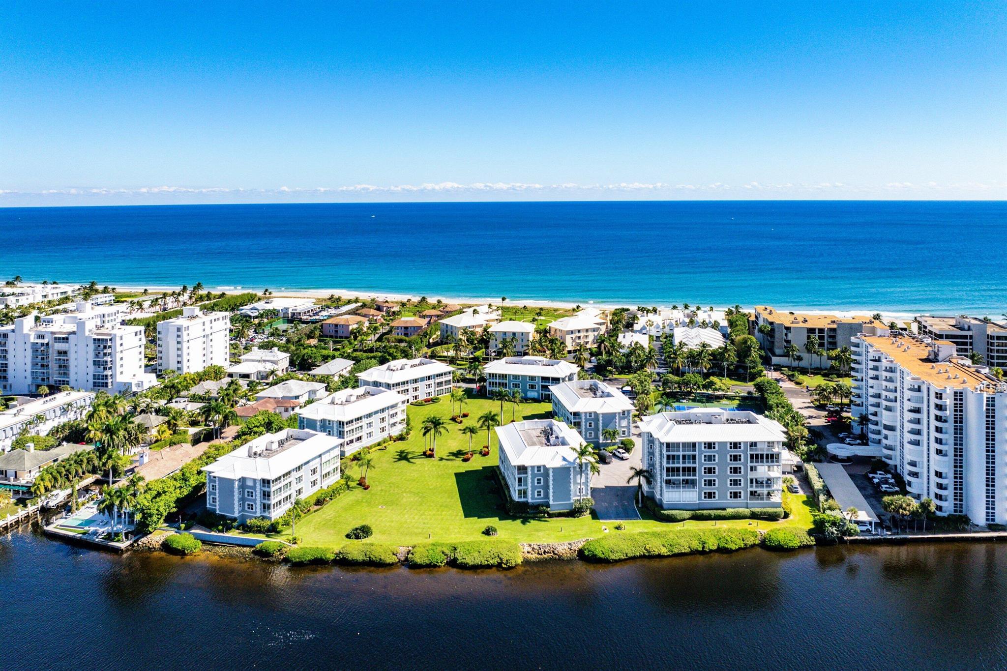 BERMUDA HIGH WEST - Residential