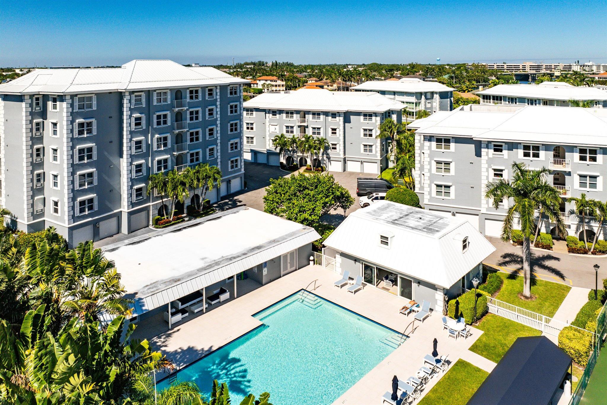 BERMUDA HIGH WEST - Residential