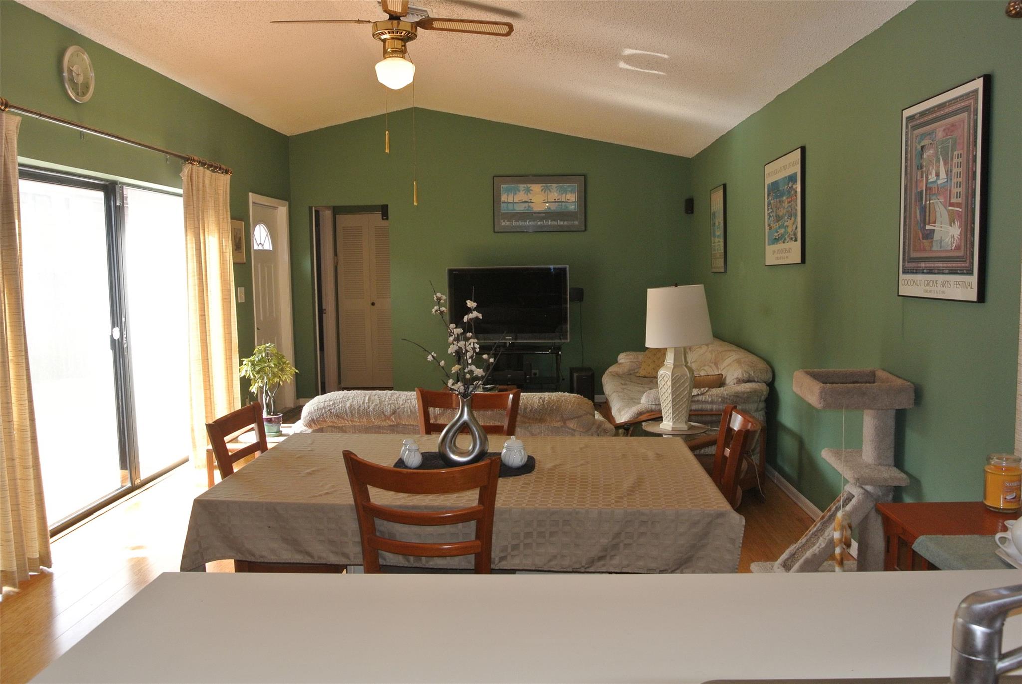 Courtyards of Plantation - Residential