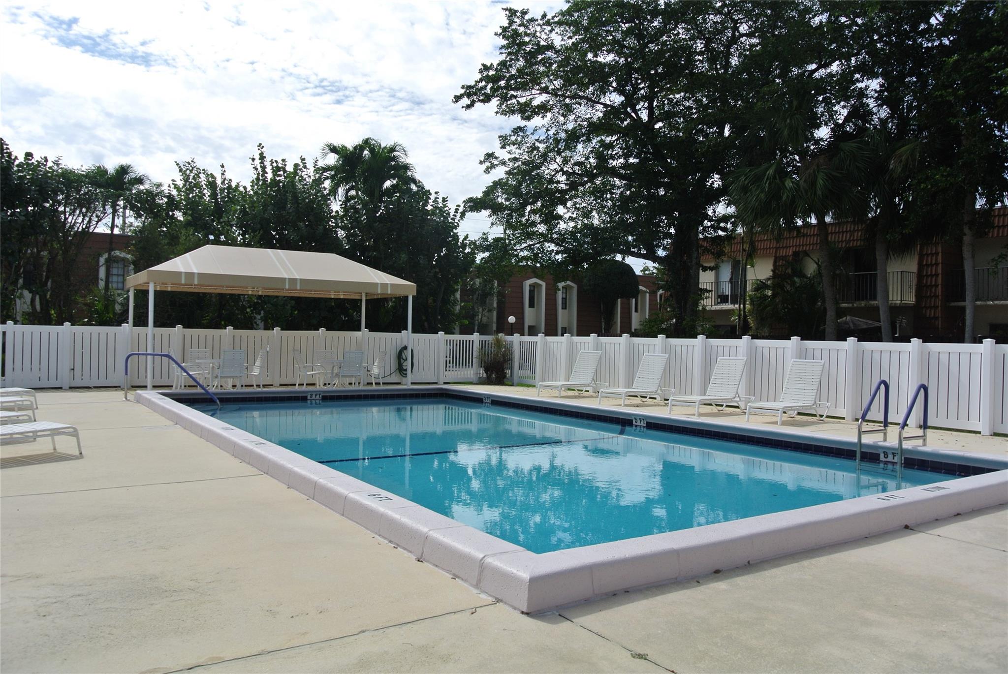 Courtyards of Plantation - Residential