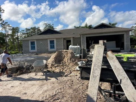 A home in Loxahatchee