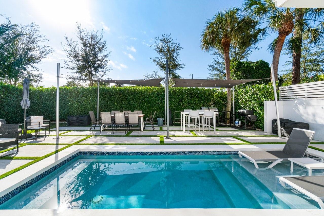 2058 NW 52nd St