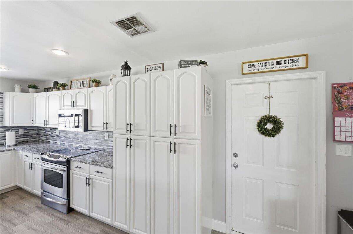 PORT ST LUCIE SECTION 10 - Residential