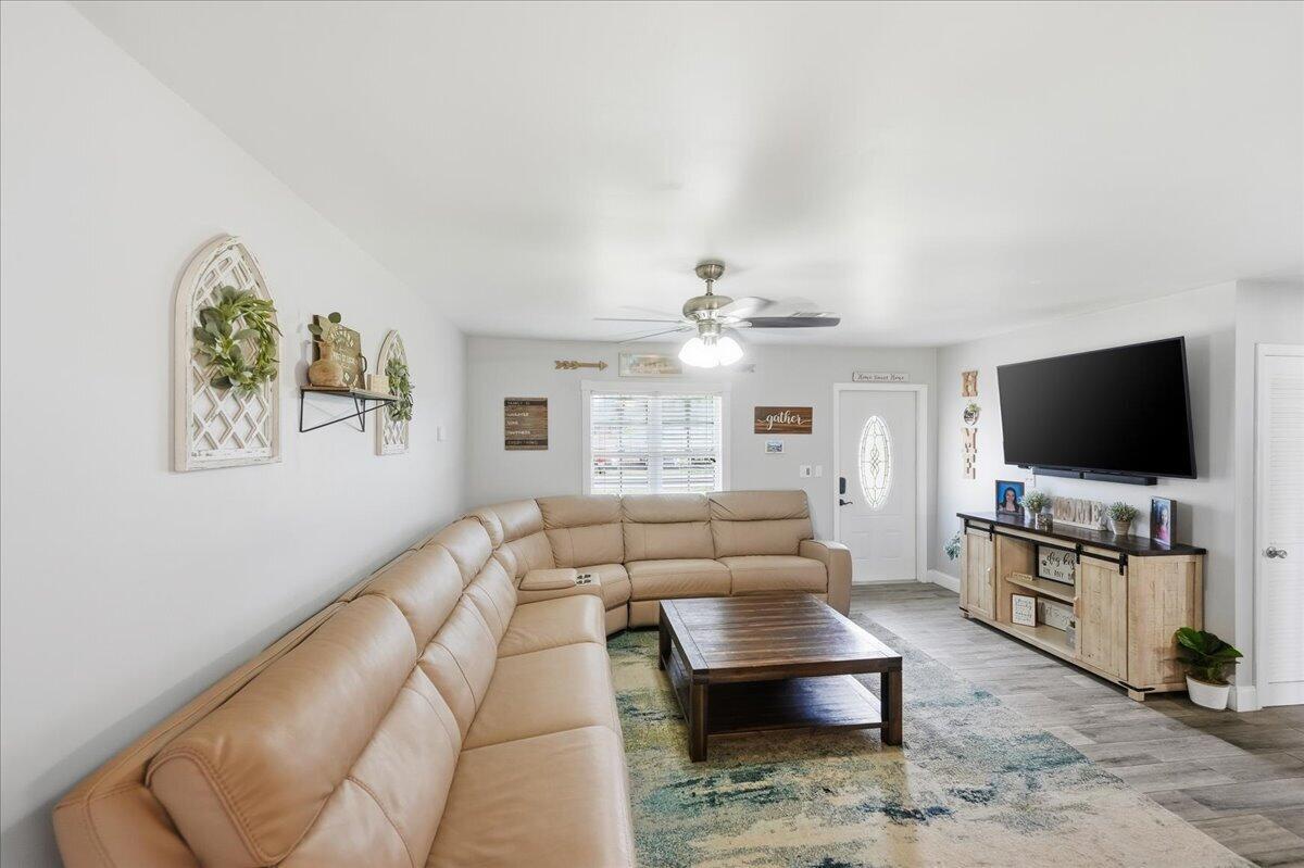 PORT ST LUCIE SECTION 10 - Residential