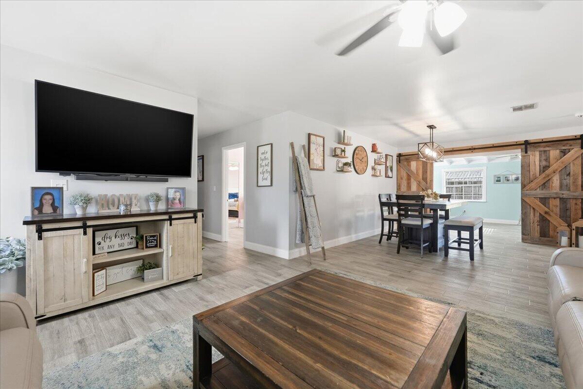 PORT ST LUCIE SECTION 10 - Residential