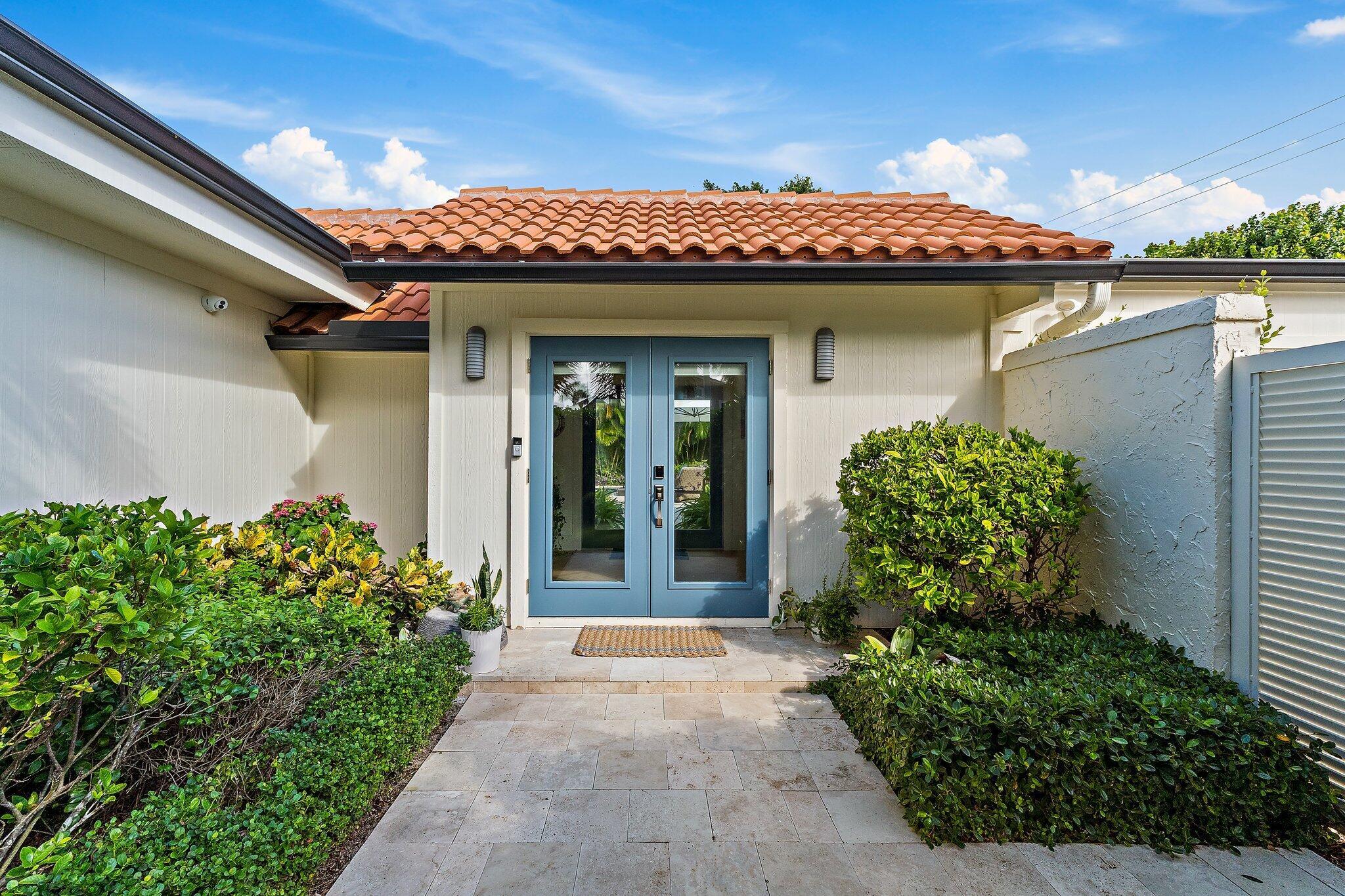 121 Bonefish Circle E