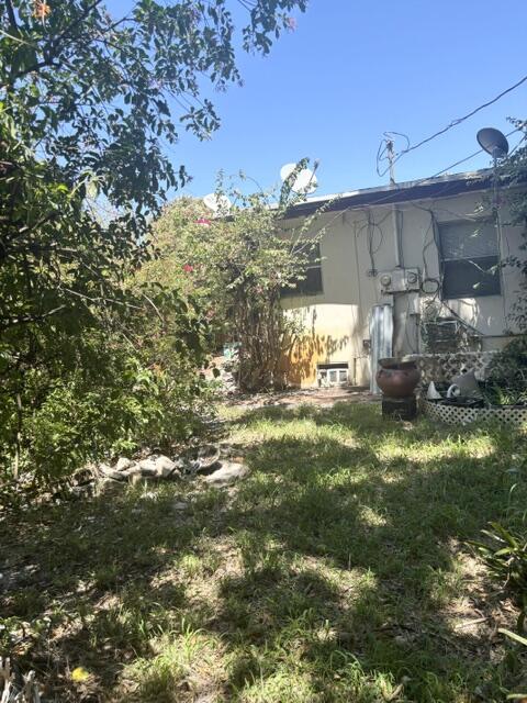 LAKE WORTH TOWN OF - Residential Income