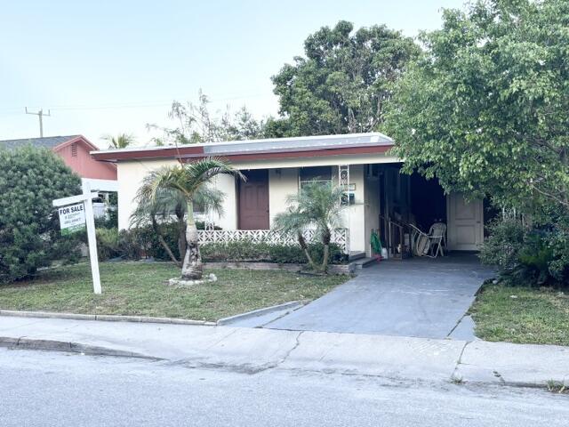 LAKE WORTH TOWN OF - Residential Income