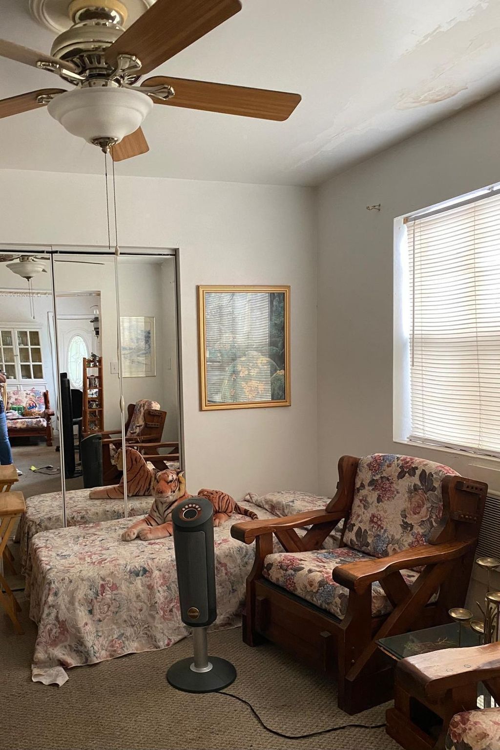 Photo of 901 S F Street, Lake Worth Beach, FL 33460 (MLS # B26028482)