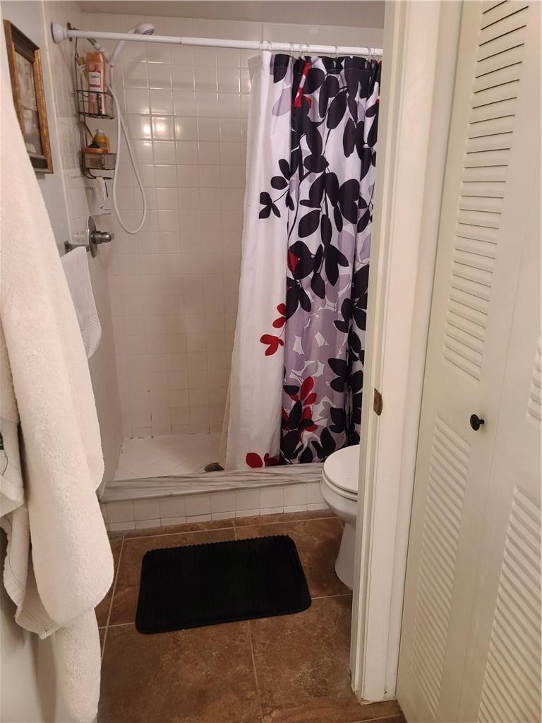 Summerbreeze Condo - Residential Lease
