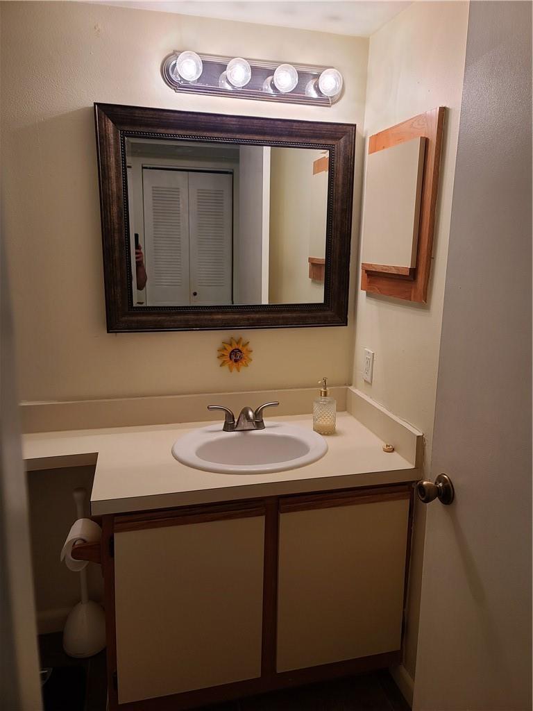 Summerbreeze Condo - Residential Lease