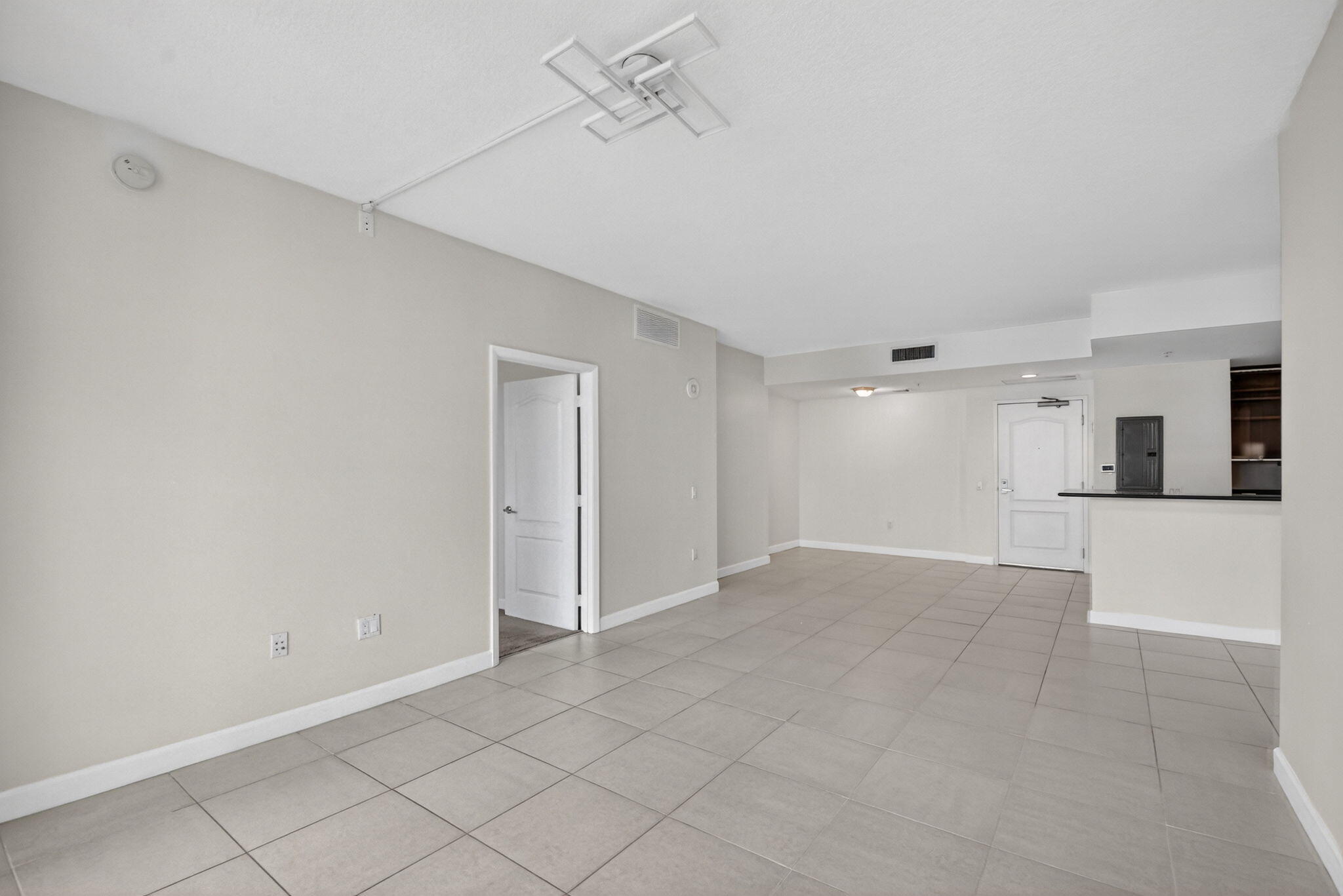 WHITNEY CONDO - Residential