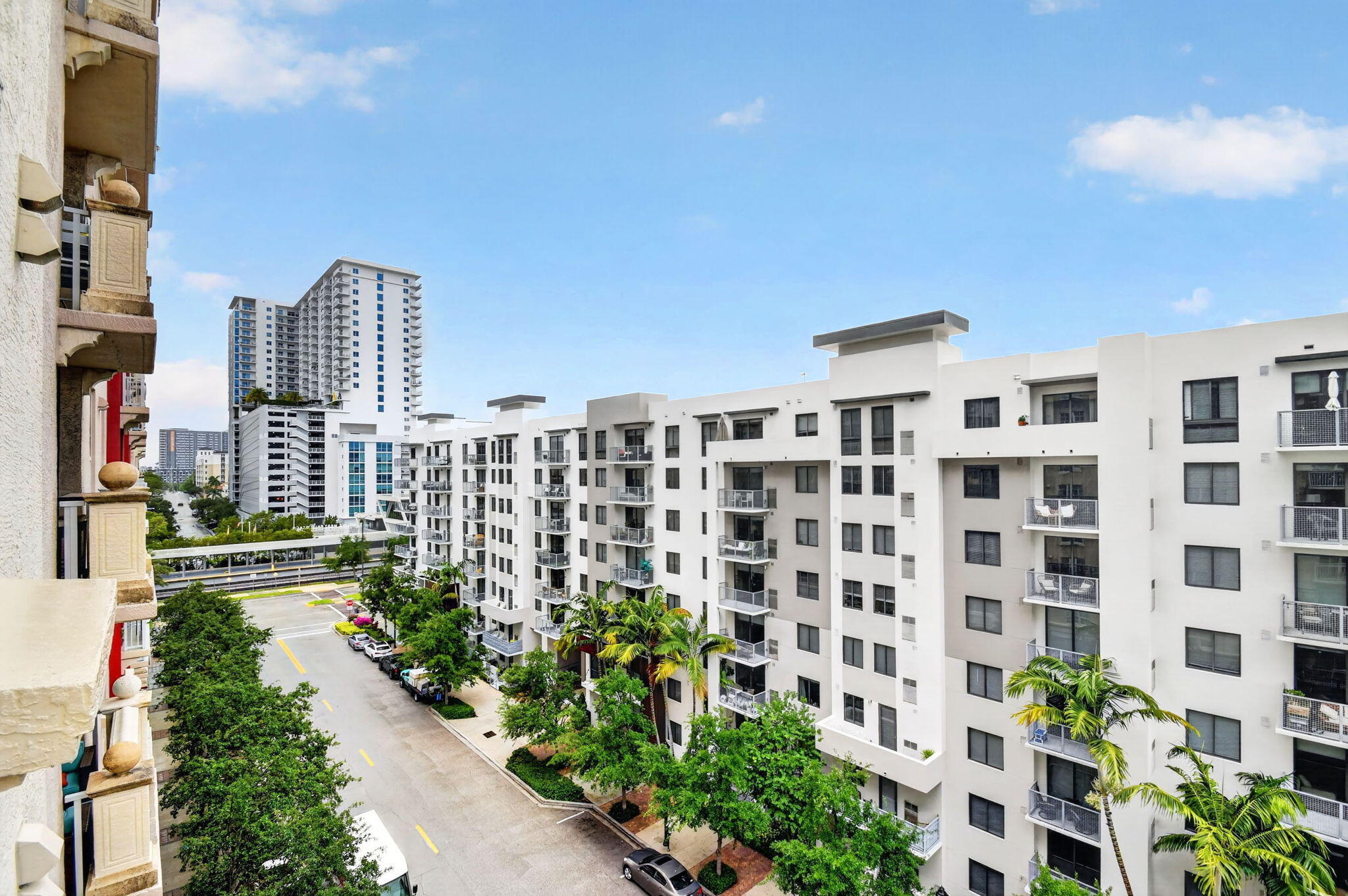 WHITNEY CONDO - Residential