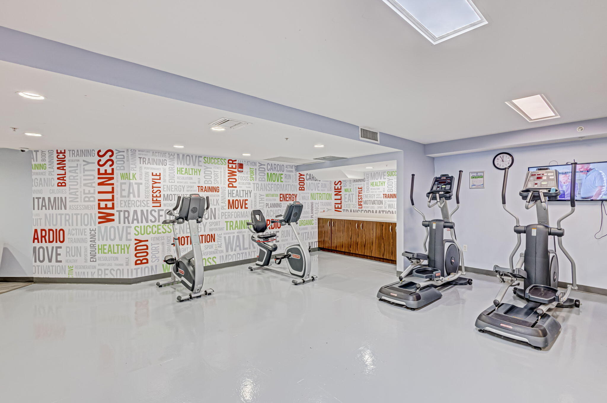 WHITNEY CONDO - Residential