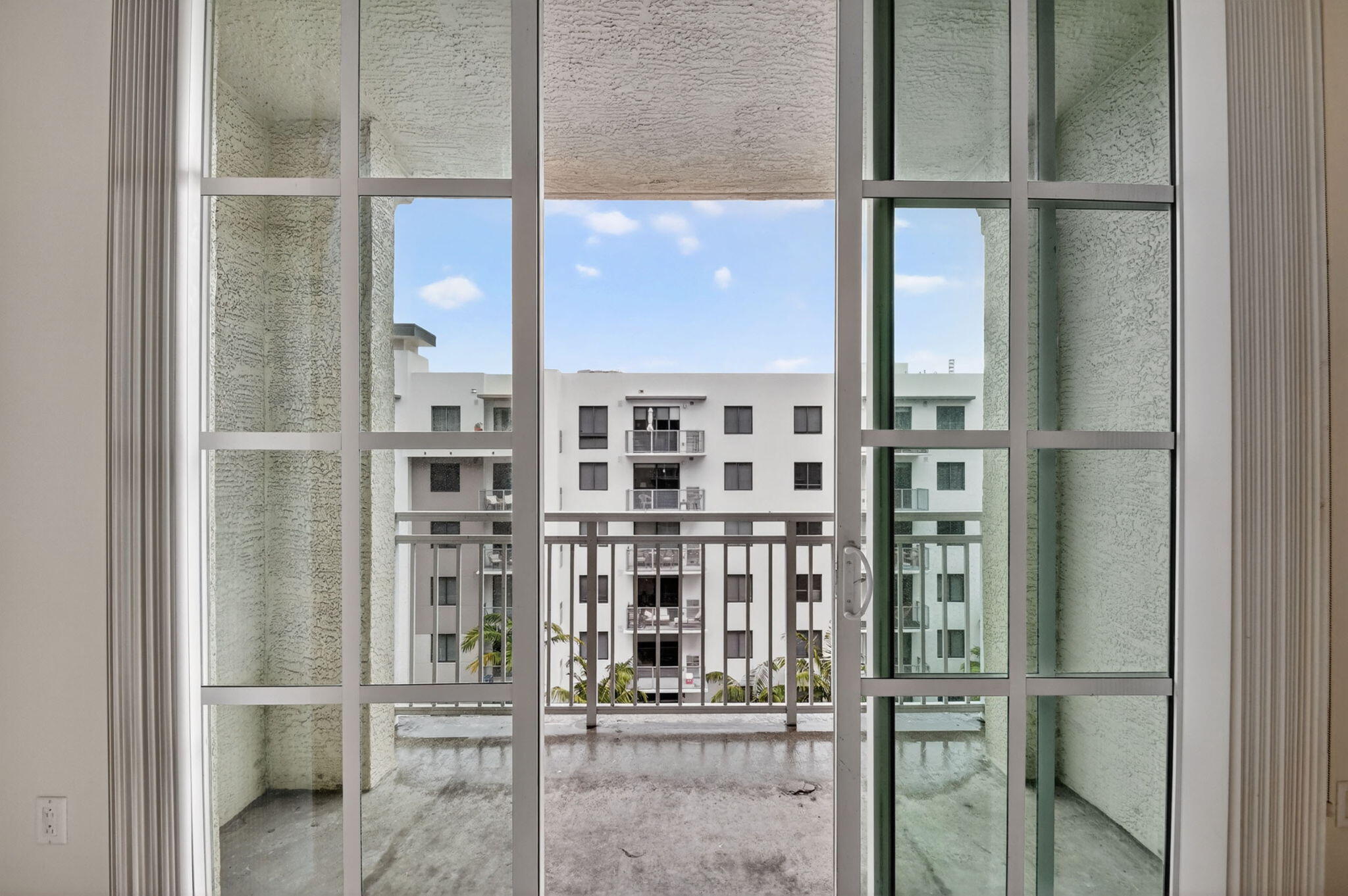 WHITNEY CONDO - Residential