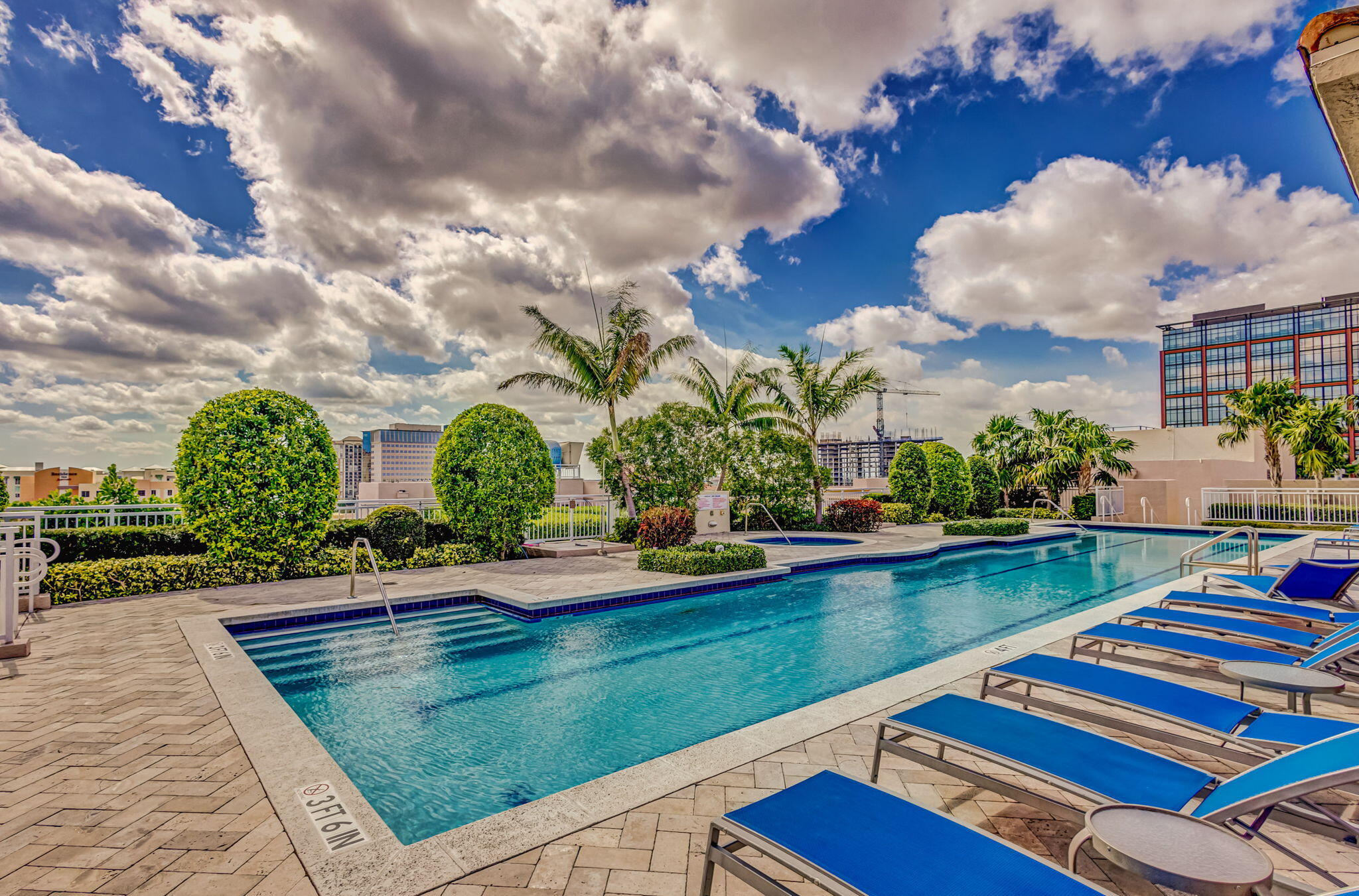 WHITNEY CONDO - Residential