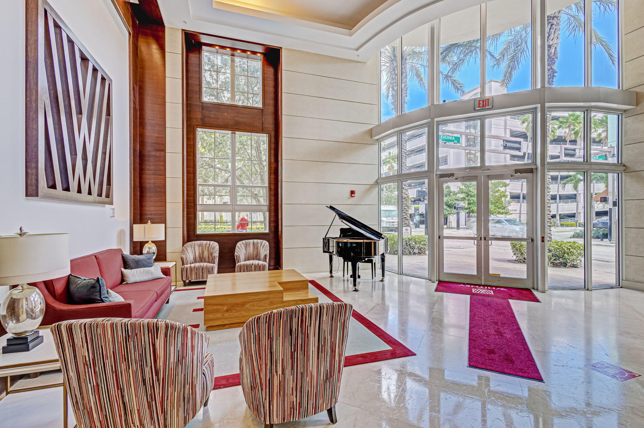 WHITNEY CONDO - Residential