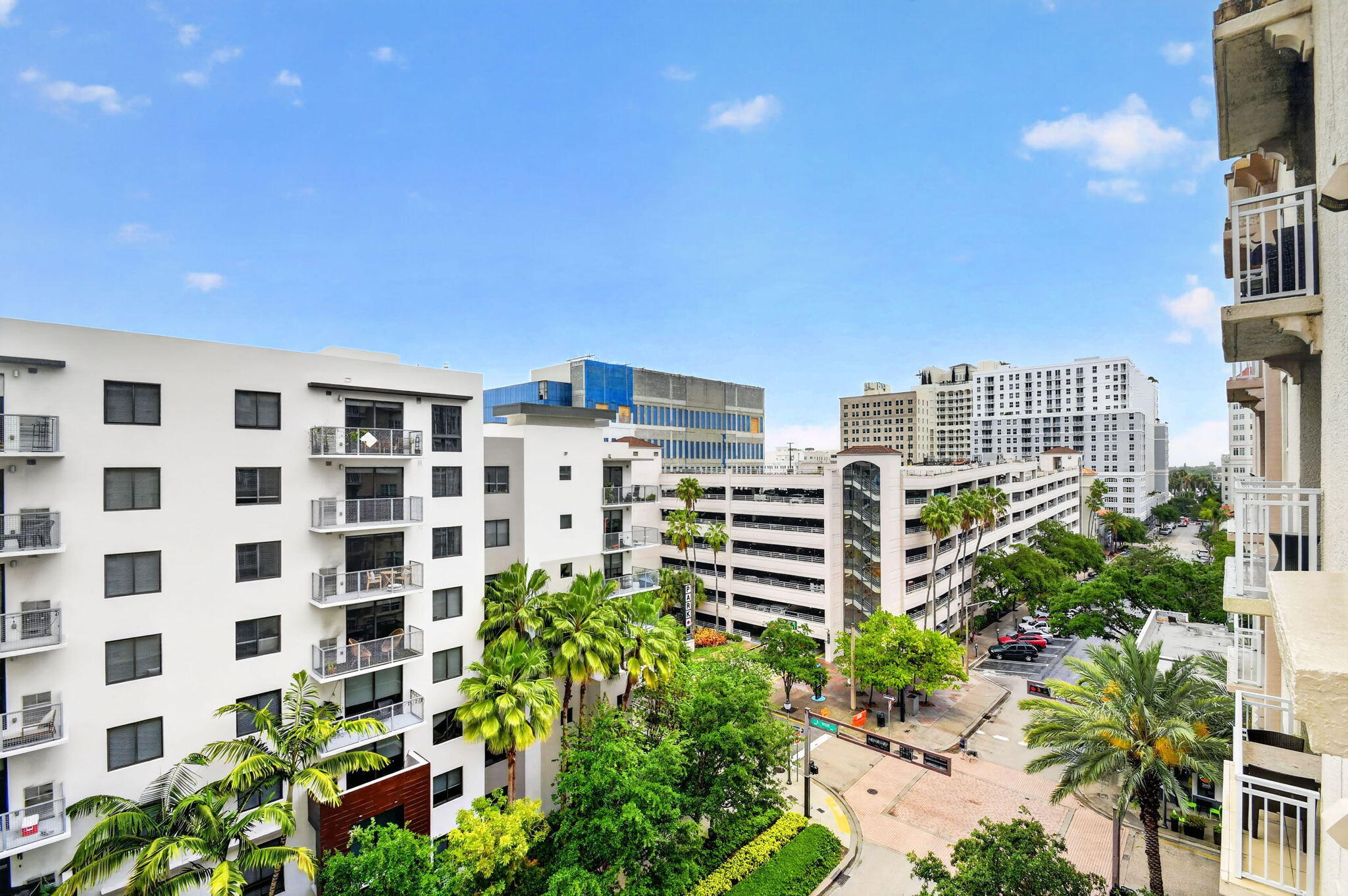 WHITNEY CONDO - Residential