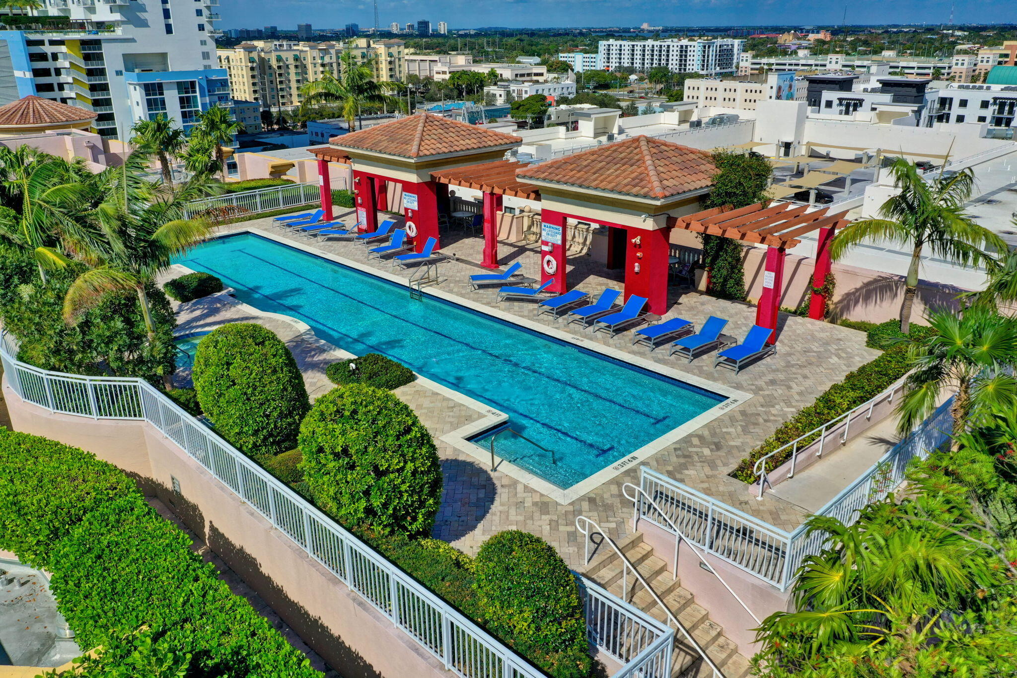 WHITNEY CONDO - Residential