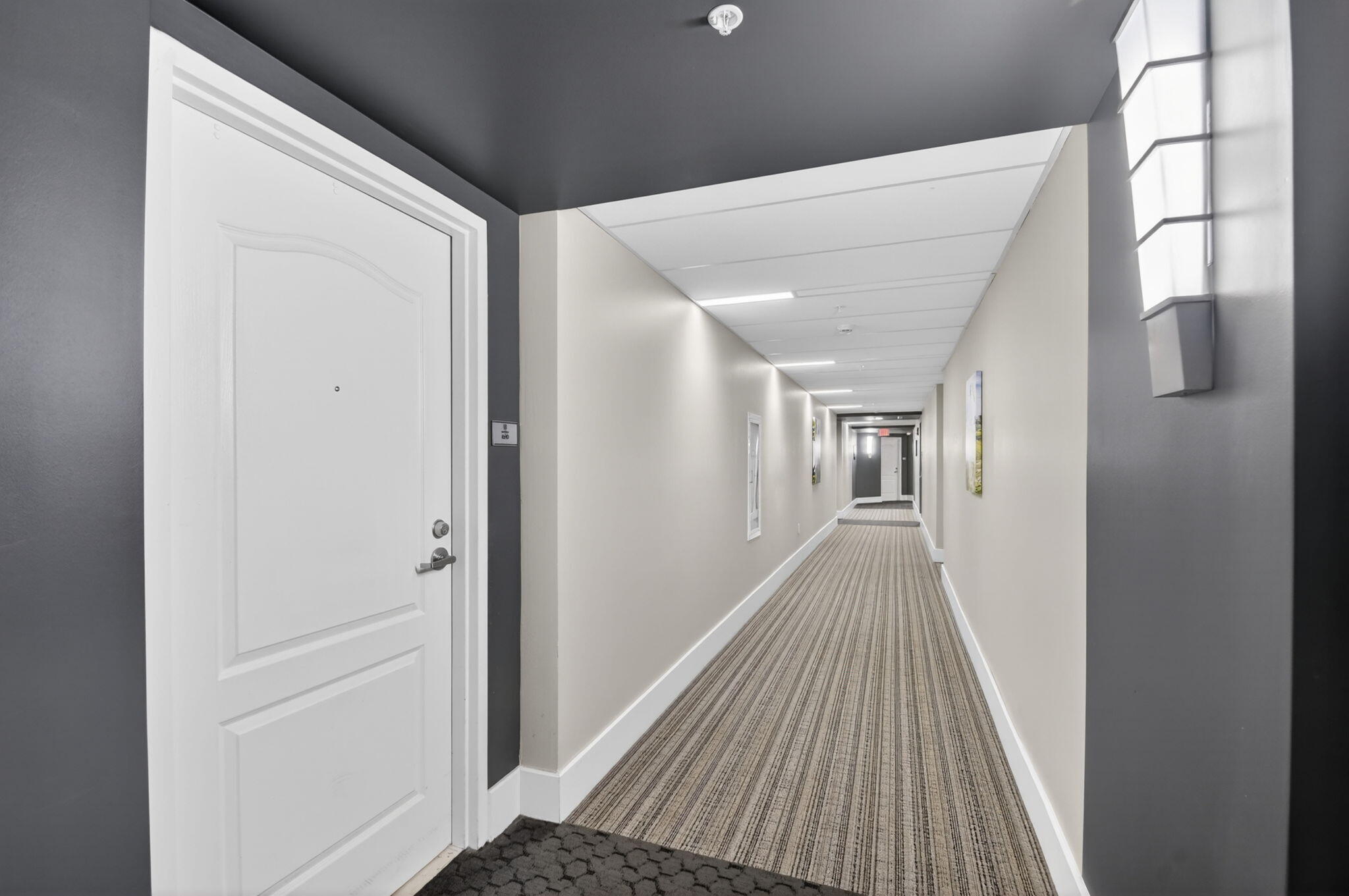 WHITNEY CONDO - Residential