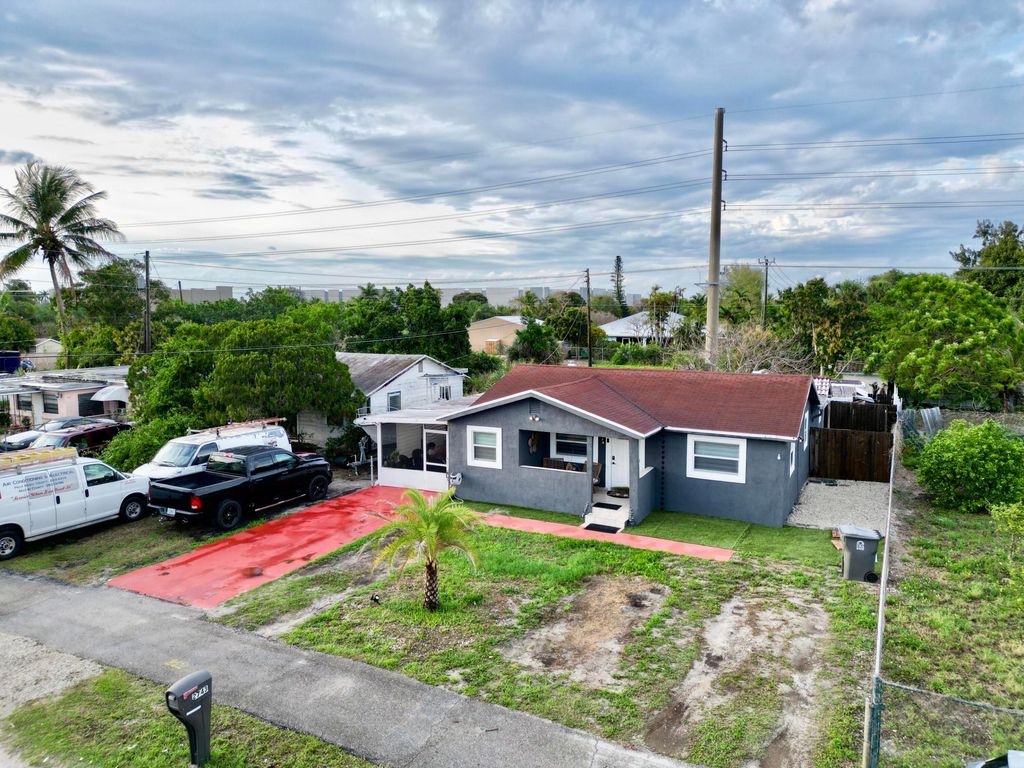 Photo of 2743 Kentucky Street, West Palm Beach, FL 33406 (MLS # B26005789)