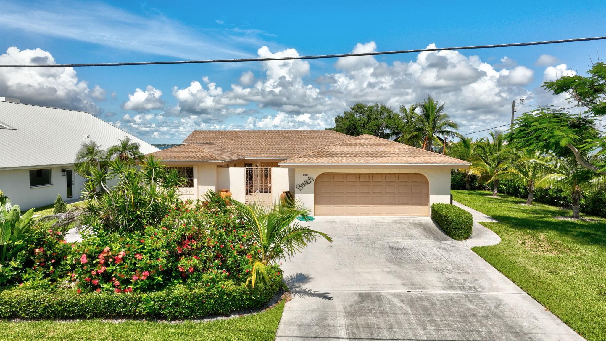1701 Bayshore Dr, Hutchinson Island, FL, 34949/$1,500,000 3 1701 Bayshore Dr