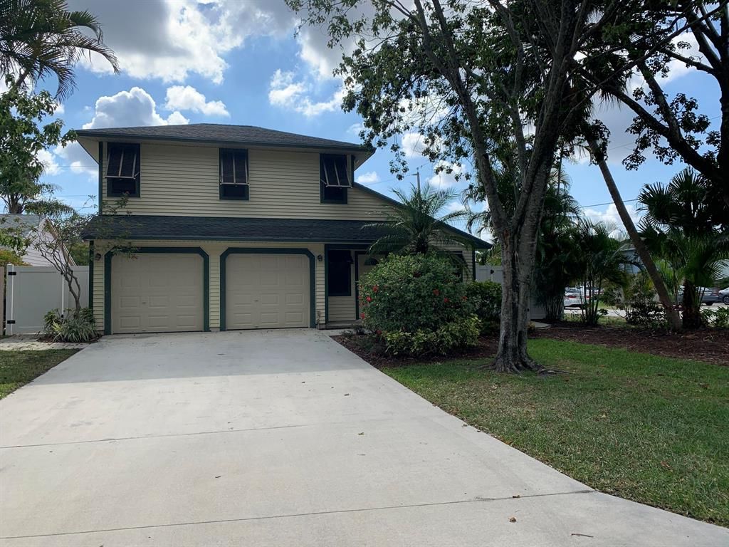 Photo of 6035 Francis Street, Jupiter, FL 33458 (MLS # R10719207)