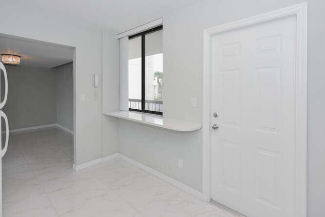 JUPITER OCEAN AND RACQUET - Residential Lease