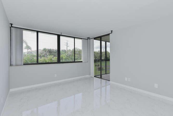 JUPITER OCEAN AND RACQUET - Residential Lease