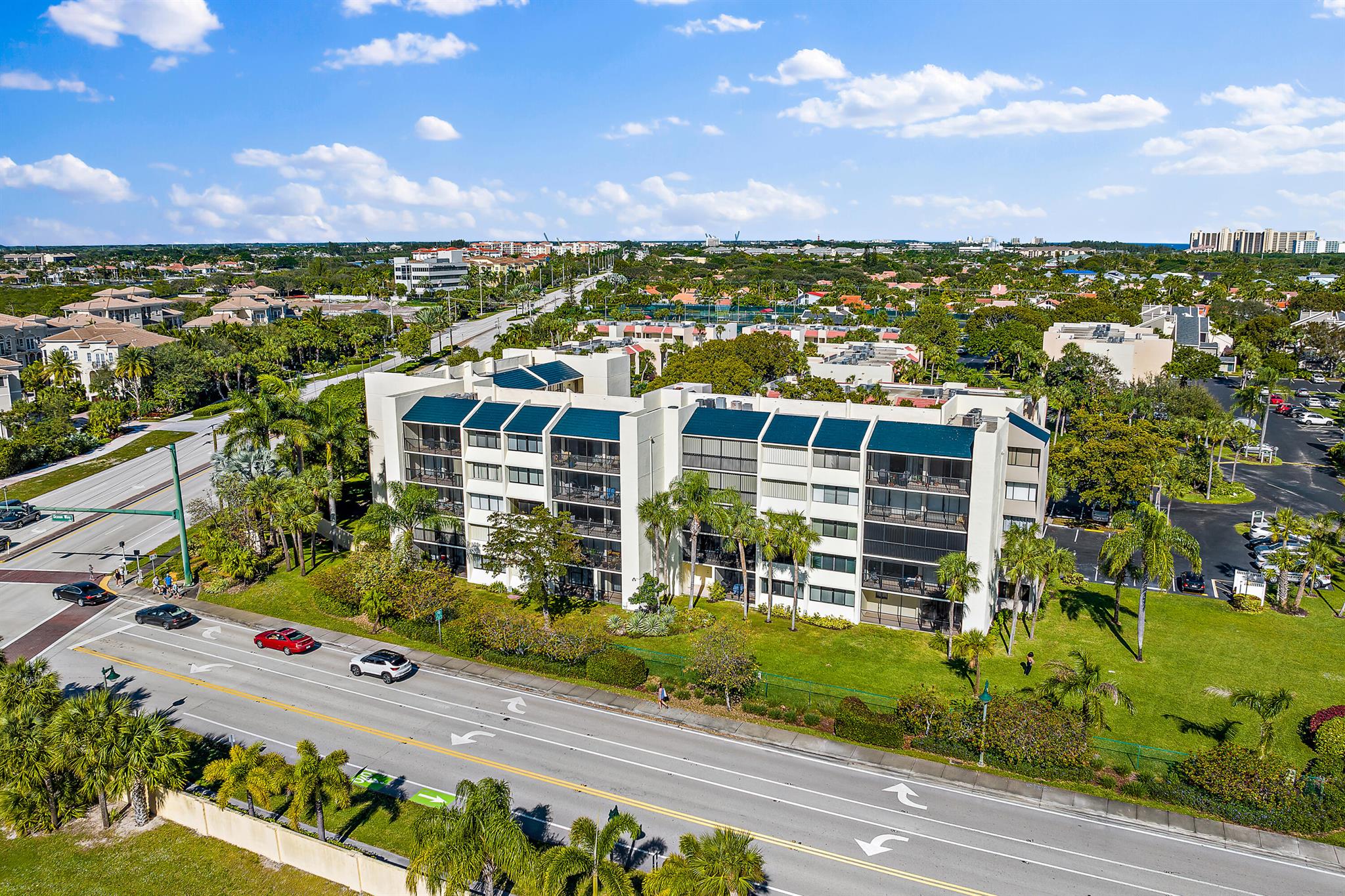 JUPITER OCEAN AND RACQUET - Residential Lease