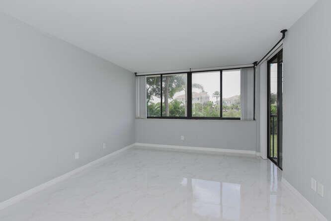 JUPITER OCEAN AND RACQUET - Residential Lease