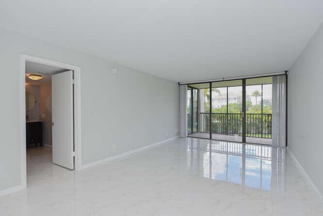 JUPITER OCEAN AND RACQUET - Residential Lease