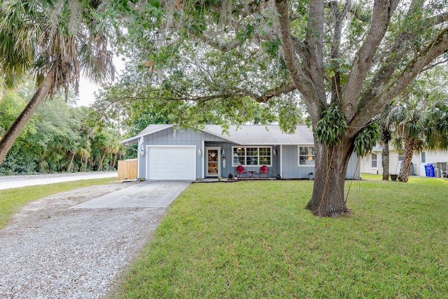 This 2/2/1 in the highly desired Grovenor Estates boasts an open floor plan with tile flooring and beautiful engineered hardwood.
Mature oak trees in the spacious yard. Hardwired CCTV security cameras that can be accessed remotely.
Re-piped in 2021, new fence in 2023, drain-field and septic tank in 2016. 12x16 covered back screened patio and large fenced yard is an ideal spot to relax, entertain, or enjoy the fresh air. Whether it's a quiet evening or a lively barbecue, this space has you covered. Ready for a new family at a great deal!