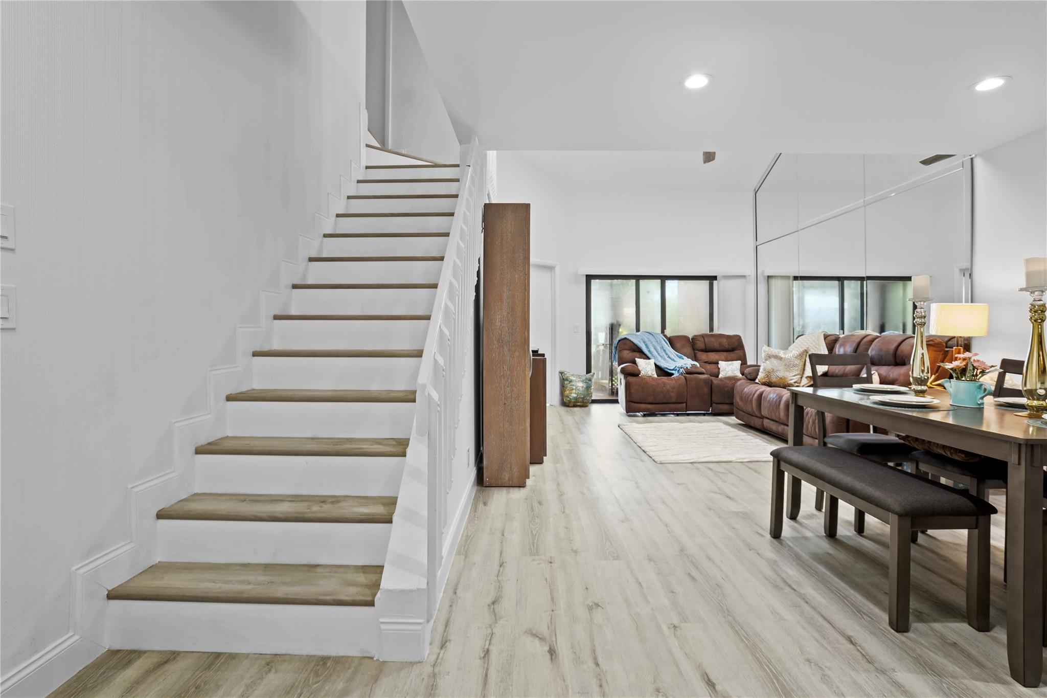 1640 Cypress Pointe Dr 5-9